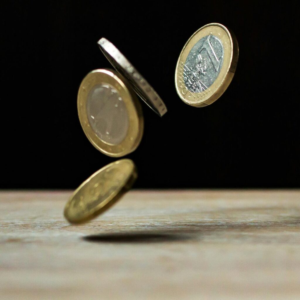 Cuánto cuesta integrar seguros médicos en tu portafolio 1 pexels photo 210600 1